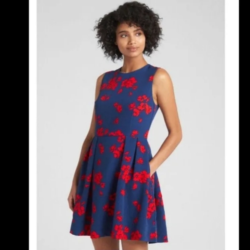GAP fit and flare floral dress